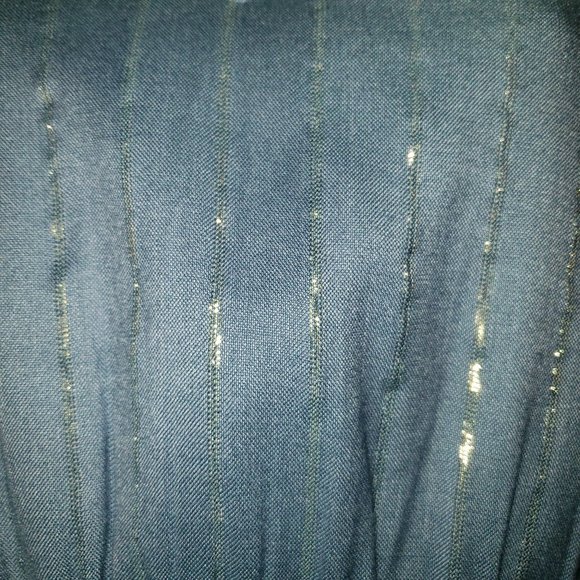 💋Miami Blue Top **2 for $15 Bundle** - Picture 2 of 5